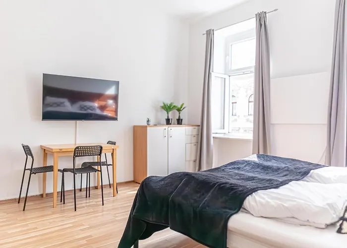 Affordable 1br By Westbahnhof Station